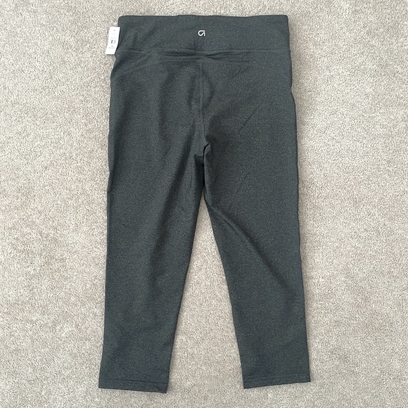 GAP high-rise capri-length compression legging Charcoal gray M nwt - Picture 6 of 8